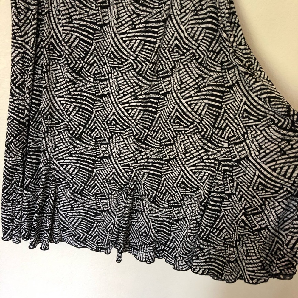 Skirt - Picture 2 of 4